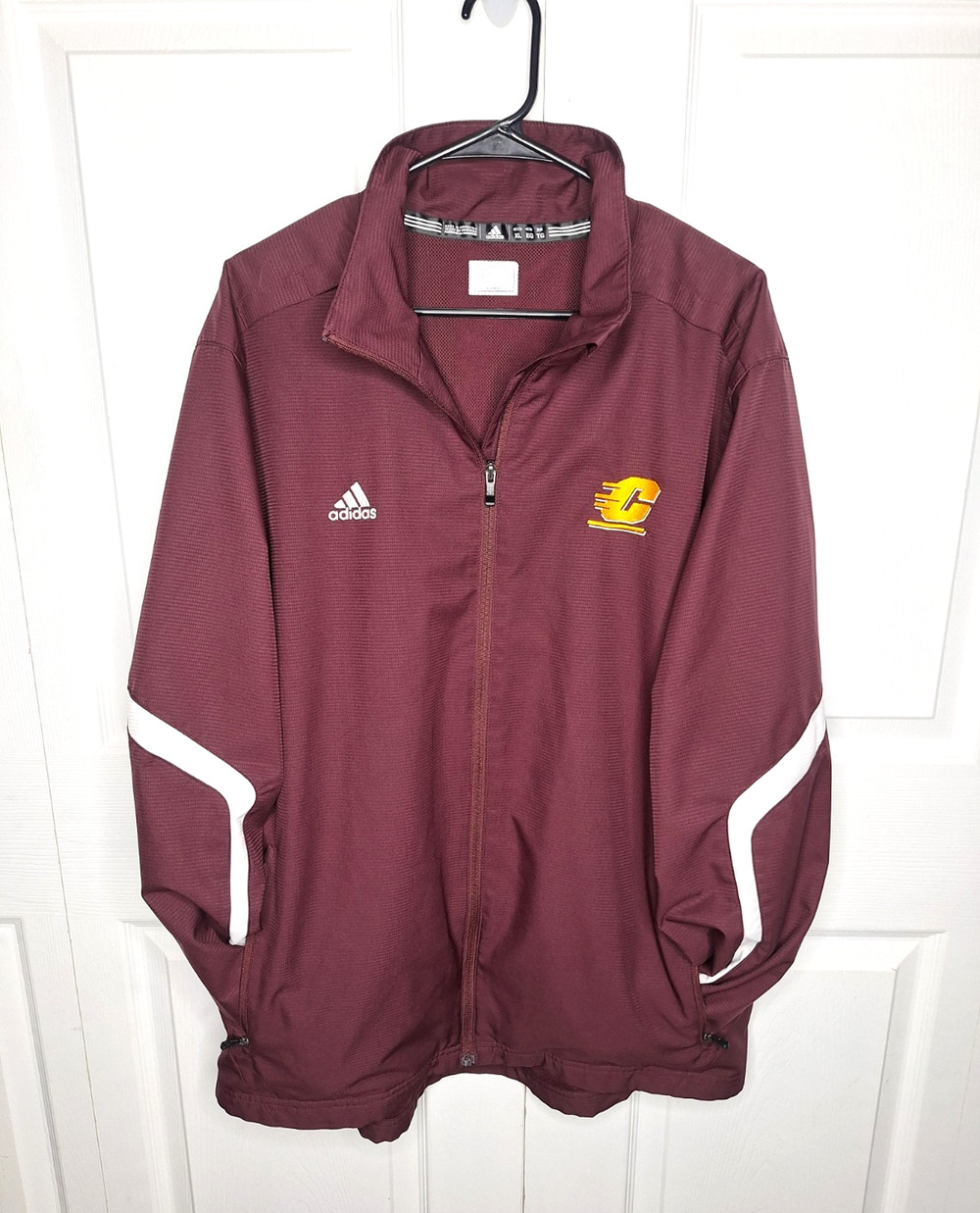 Adidas ClimaLite Central Michigan Sideline Team Issued Windbreaker size XL 2013